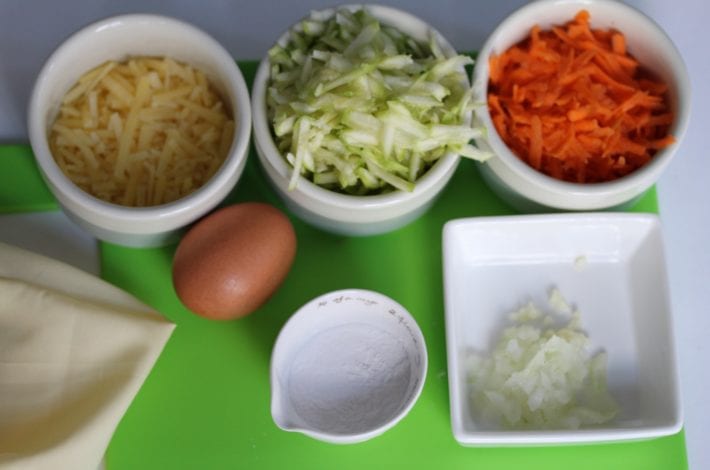 Vegetable waffles carrot and courgette - what you need 2 grated vegetables