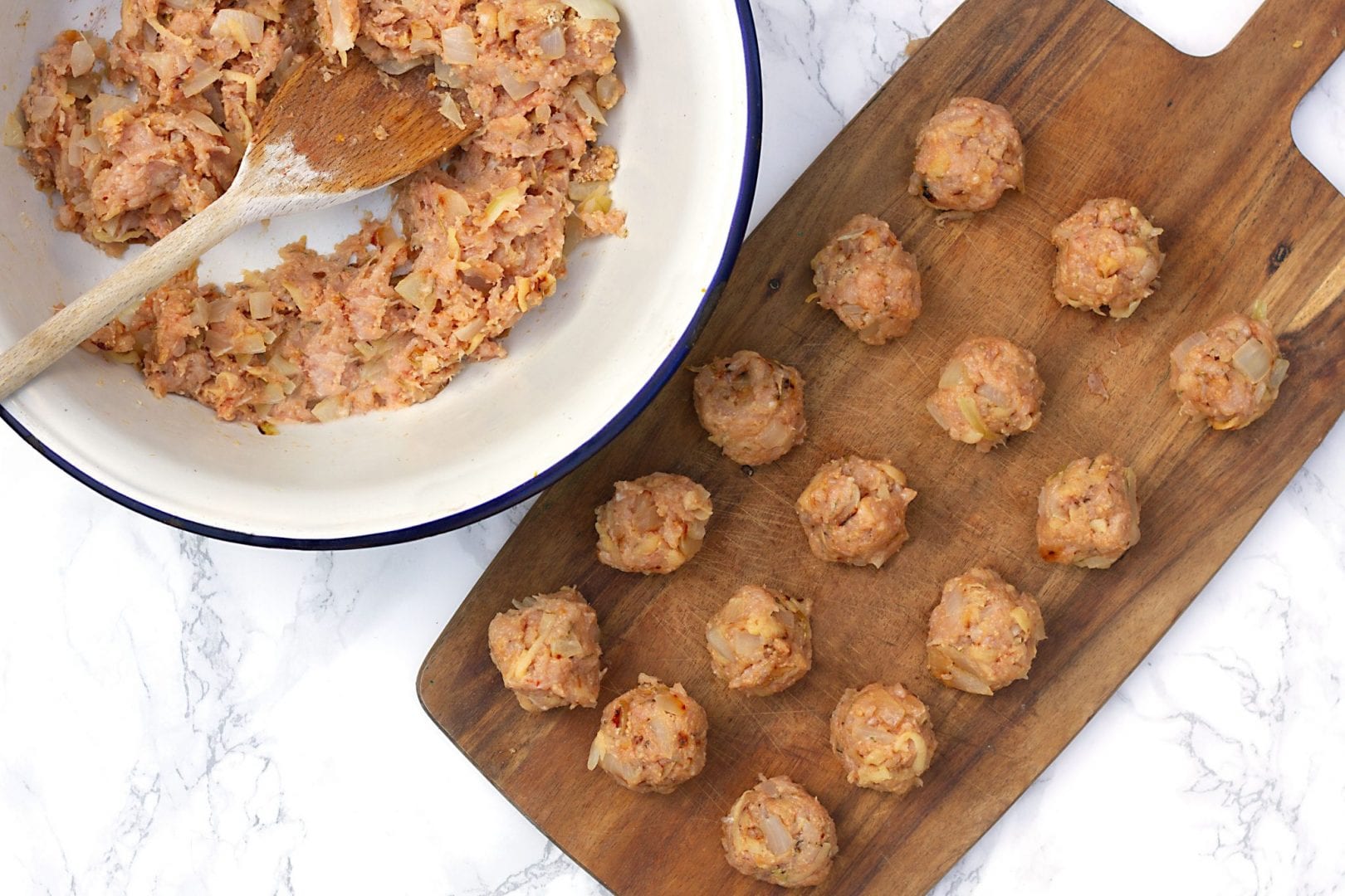 Yummy chicken and apple meatballs Toddler meals Mas & Pas