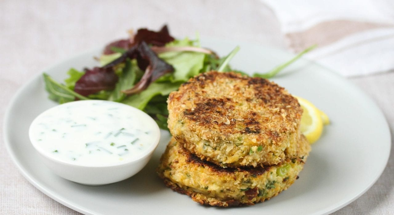 Salmon fish cakes - try these healthy fish cakes for kids