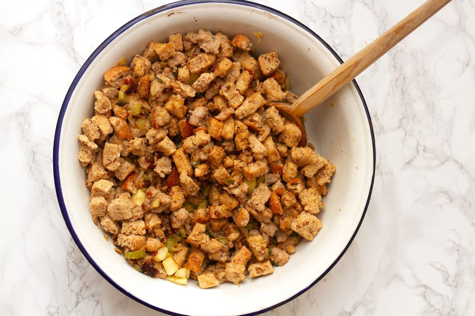 Stuffing recipes - Sausage and Apple Stuffing Muffins - Thanksgiving recipes - Christmas recipes
