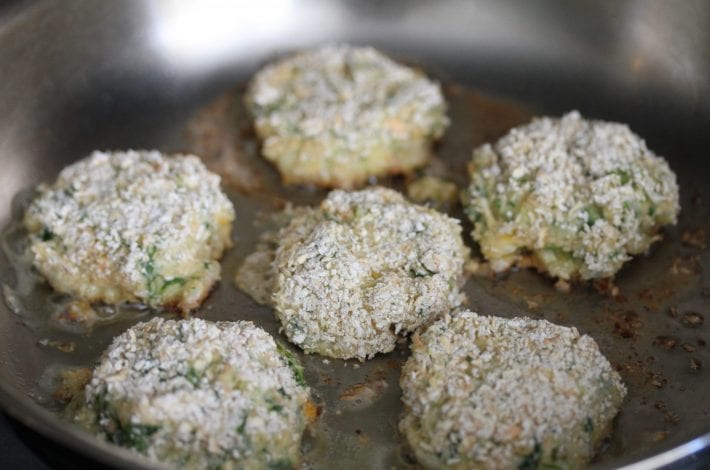 salmon fish cakes recipe - salmon fish cakes - family recipe - toddler recipe