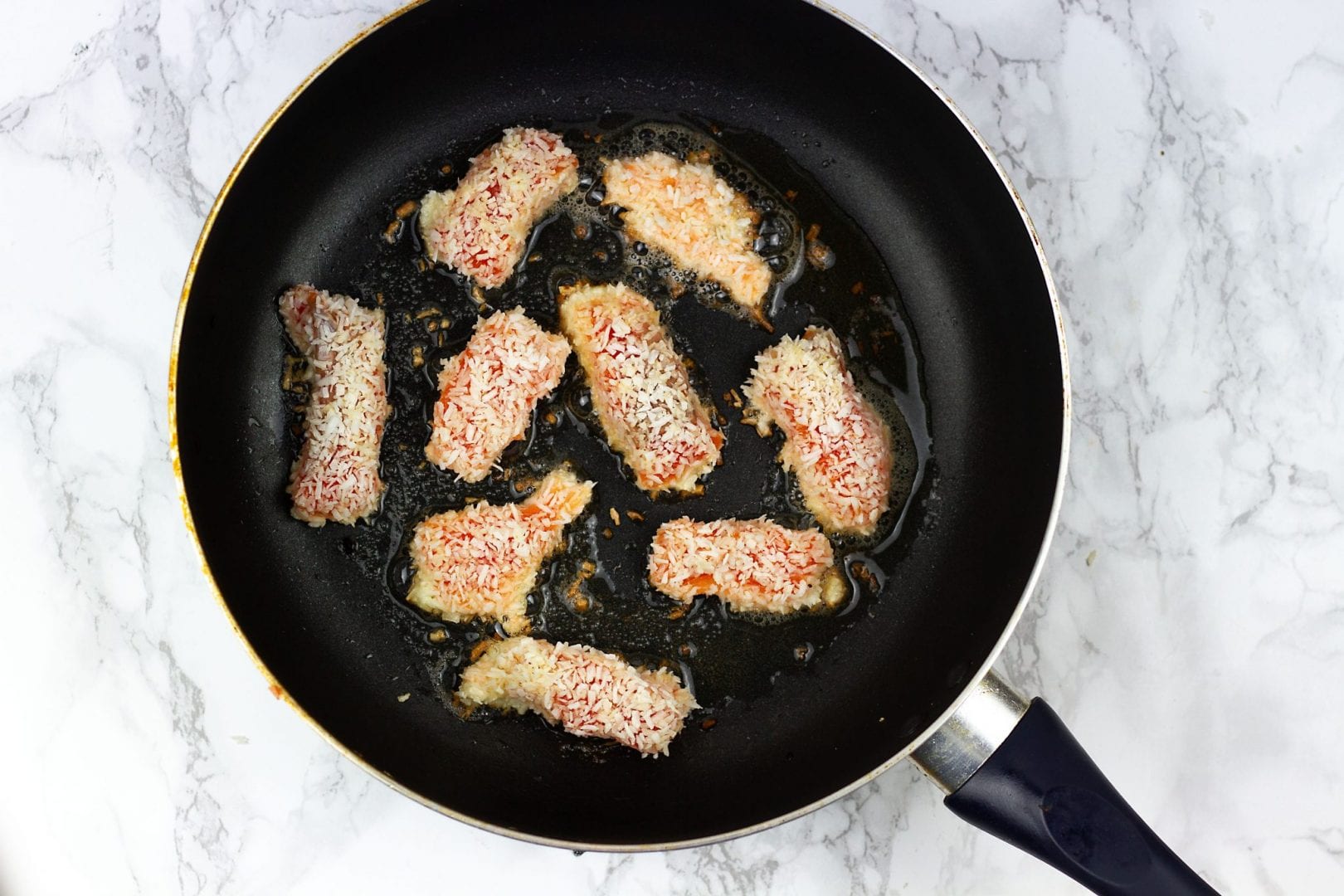 gluten free kids meals - salmon goujons - fish fingers - coconut encrusted salmon goujons