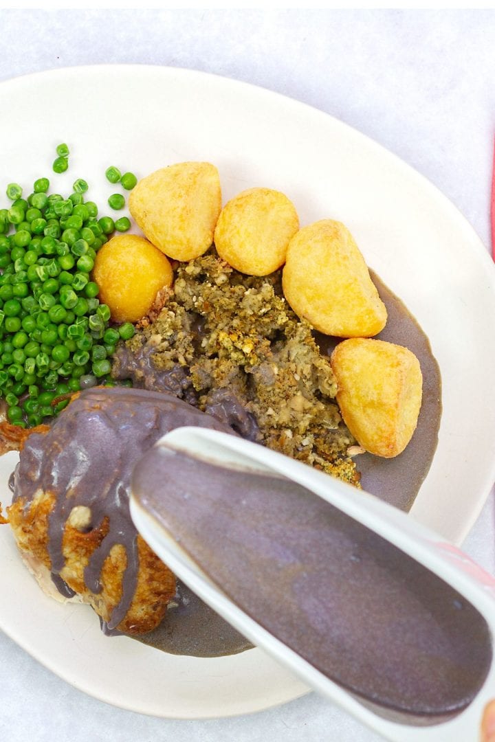 Glitter gravy - turkey stock and chicken stock recipe - enjoy this festive side