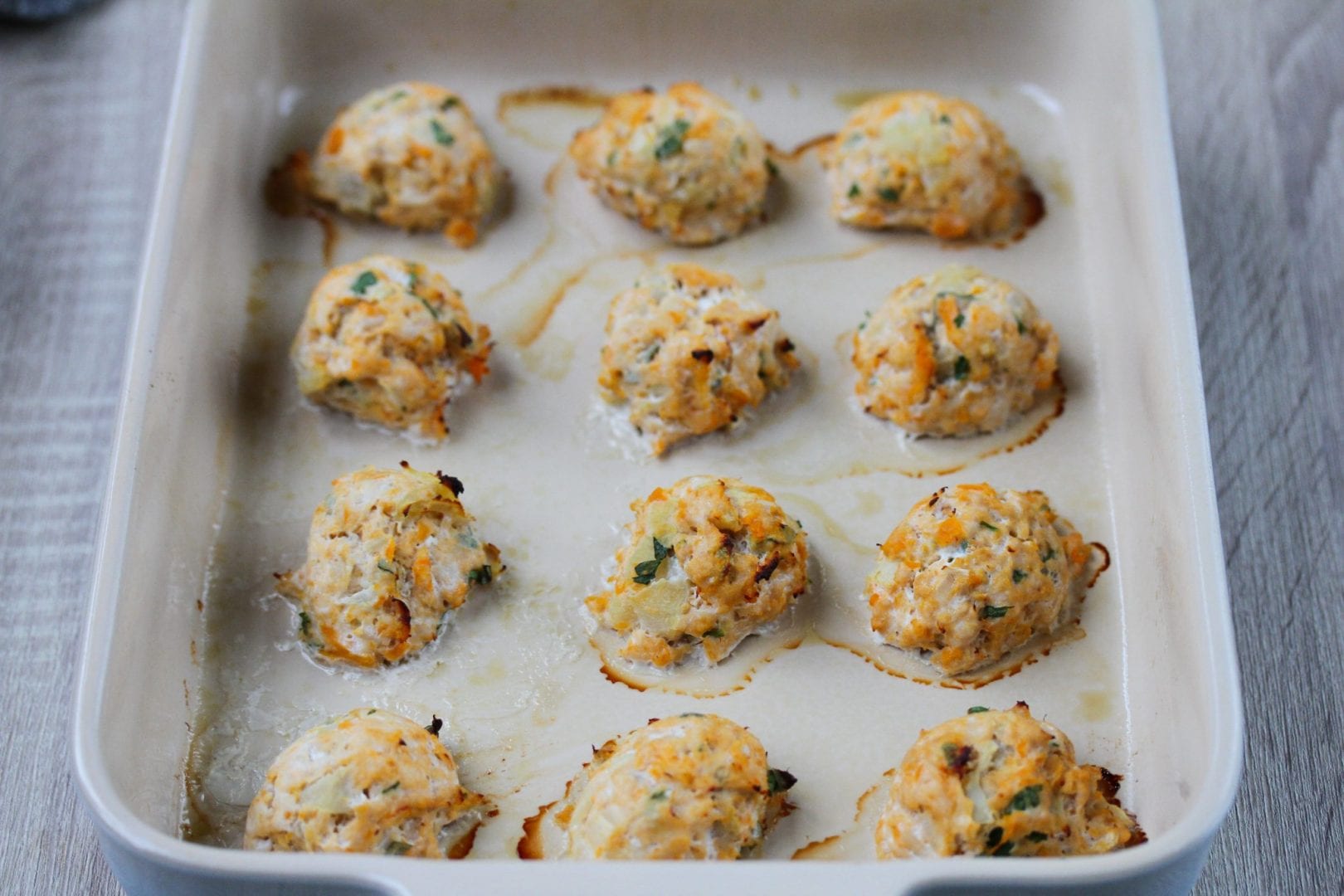 baby Christmas dinner - let your baby enjoy a Christmas dinner recipe as well by making these turkey meatballs