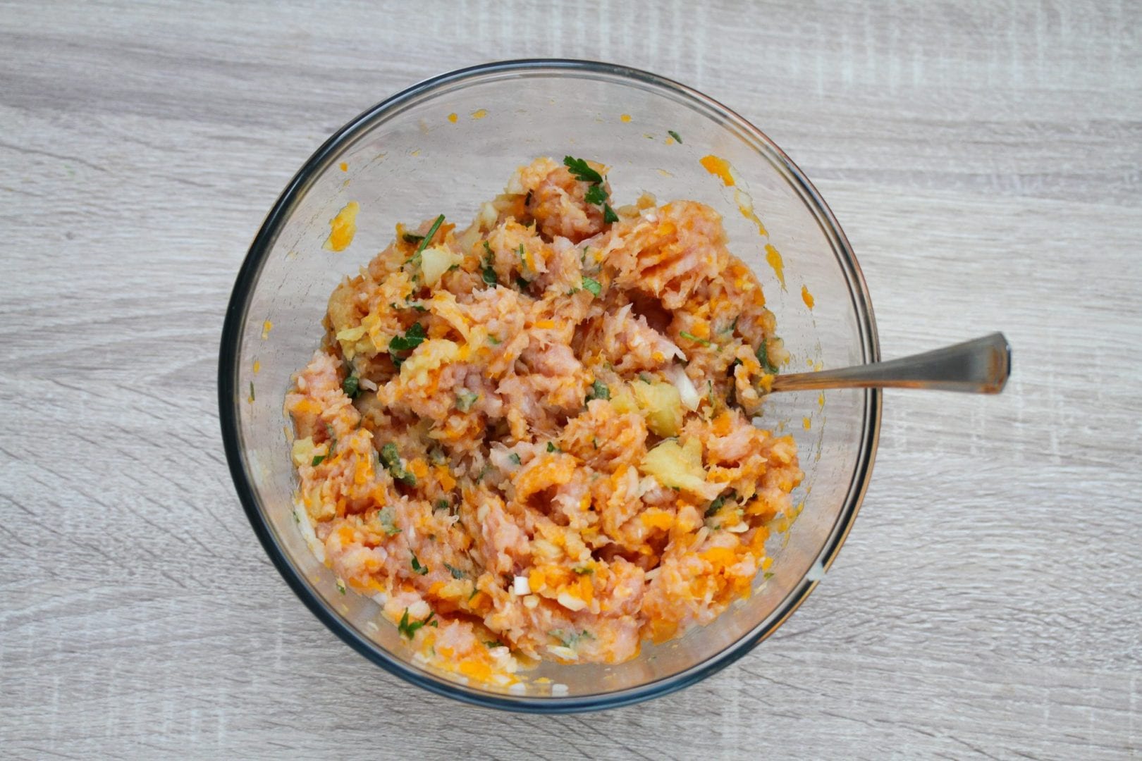 baby Christmas dinner - let your baby enjoy a Christmas dinner recipe as well by making these turkey meatballs