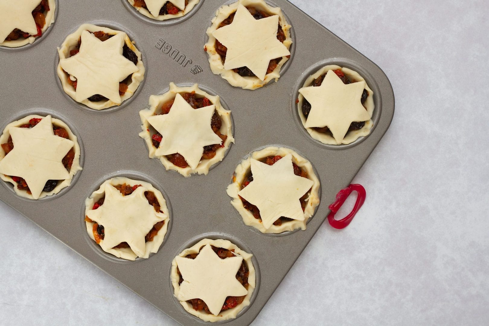gluten free mince pies - try these mince pies which are gluten free and refined sugar free as well as completely yummy mince pies