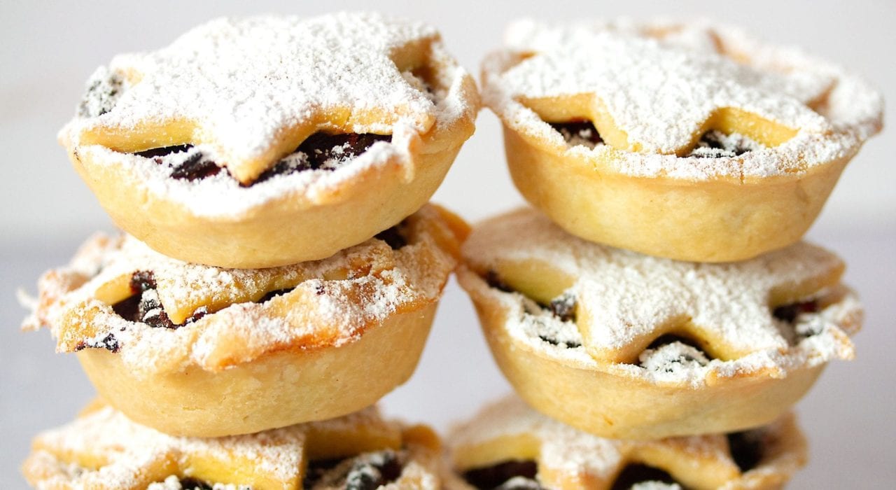 gluten free mince pies - try these mince pies which are gluten free and refined sugar free as well as completely yummy mince pies