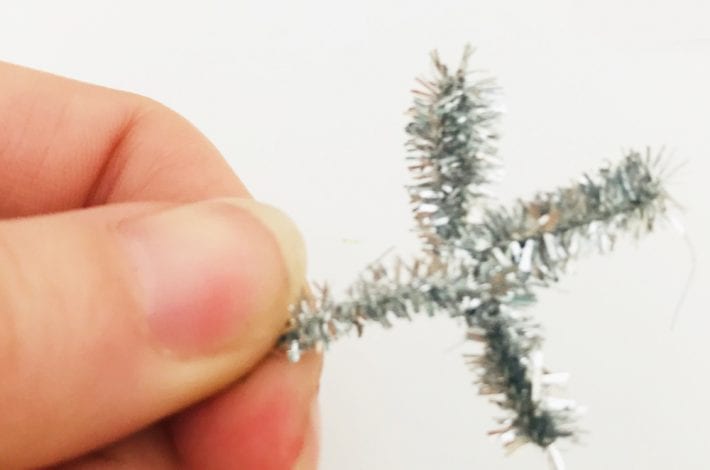 handmade christmas decorations - pipecleaner decorations