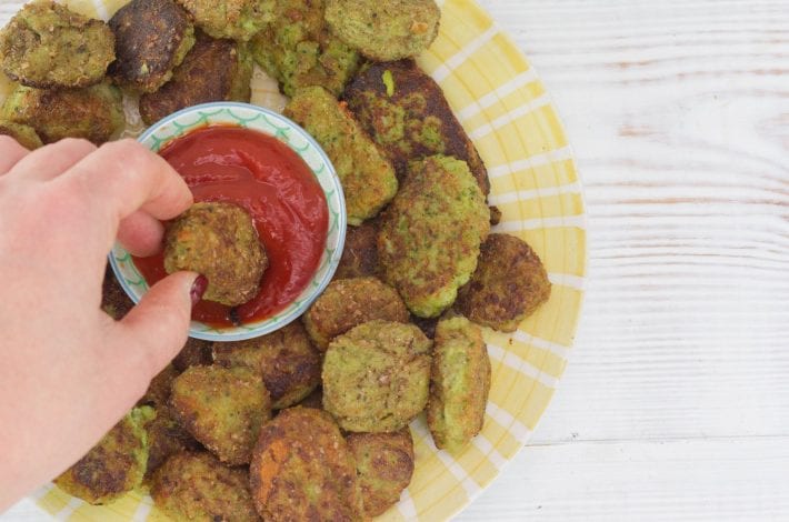 Broccoli tots no breadcrumbs - try these broccoli tater tos as a tasty way to get kids eating greens