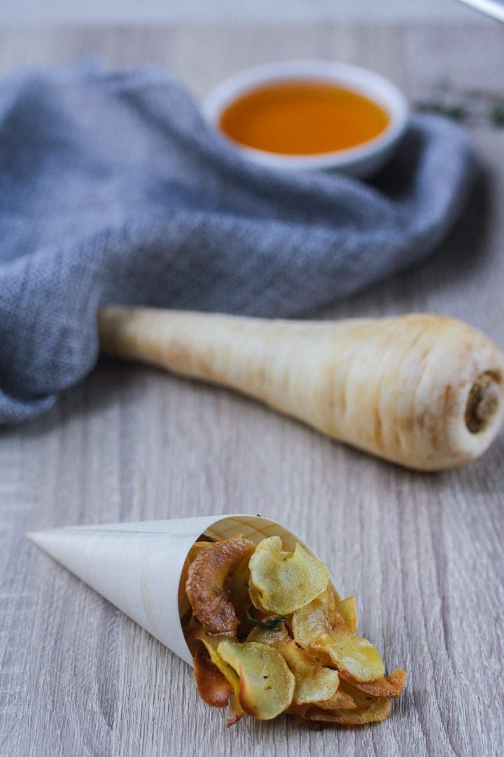 Parsnip chips, parsnip crisps with thyme. Healthy kids snack or side