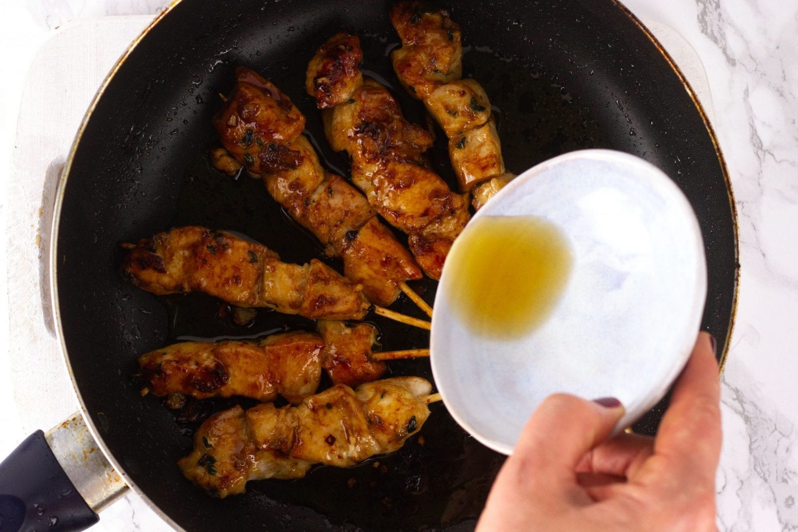 Sticky chicken skewers with honey and lemon