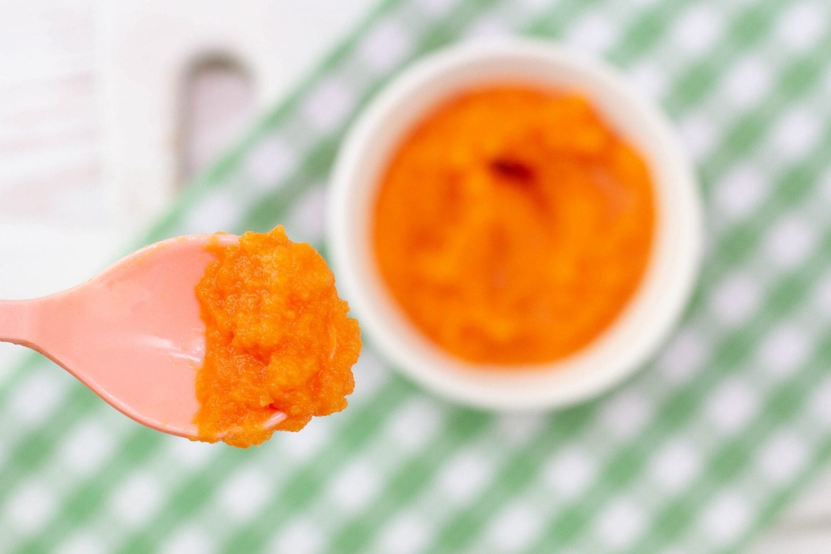 Carrot puree - try this great weaning dish for baby as a healthy and nutritious first food