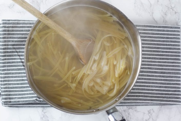 Creamy prawn linguine - enjoy this lighter prawn carbonara recipe for your next family dinner