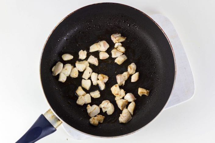 Leftover chicken risotto - turn leftover chicken into this tasty and delicious chicken risotto