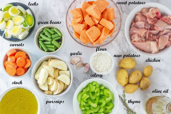 Slow cooker chicken stew - try this delicious recipe for family dinners