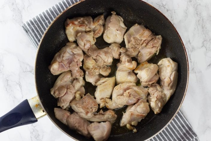 Slow cooker chicken stew - try this delicious recipe for family dinners