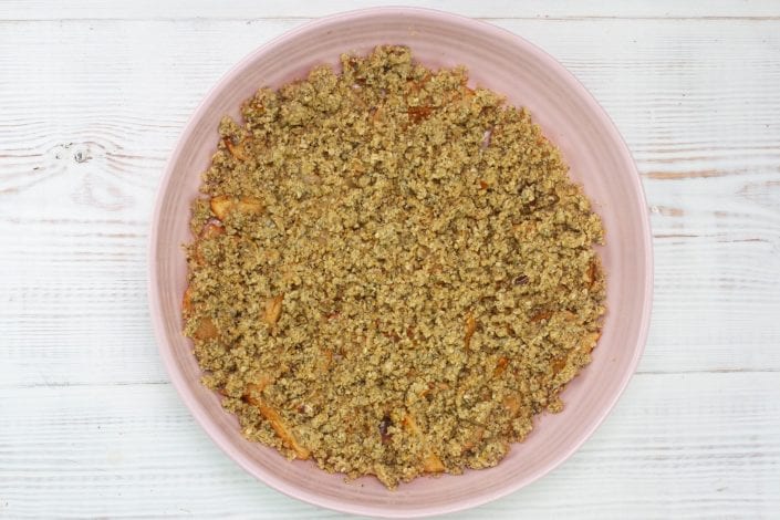Sugar free apple crumble - healthy apple crisp free from sugar enjoy this vegan apple crumble