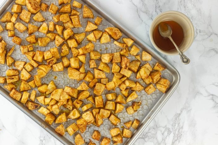 Sugar free apple crumble - healthy apple crisp free from sugar enjoy this vegan apple crumble