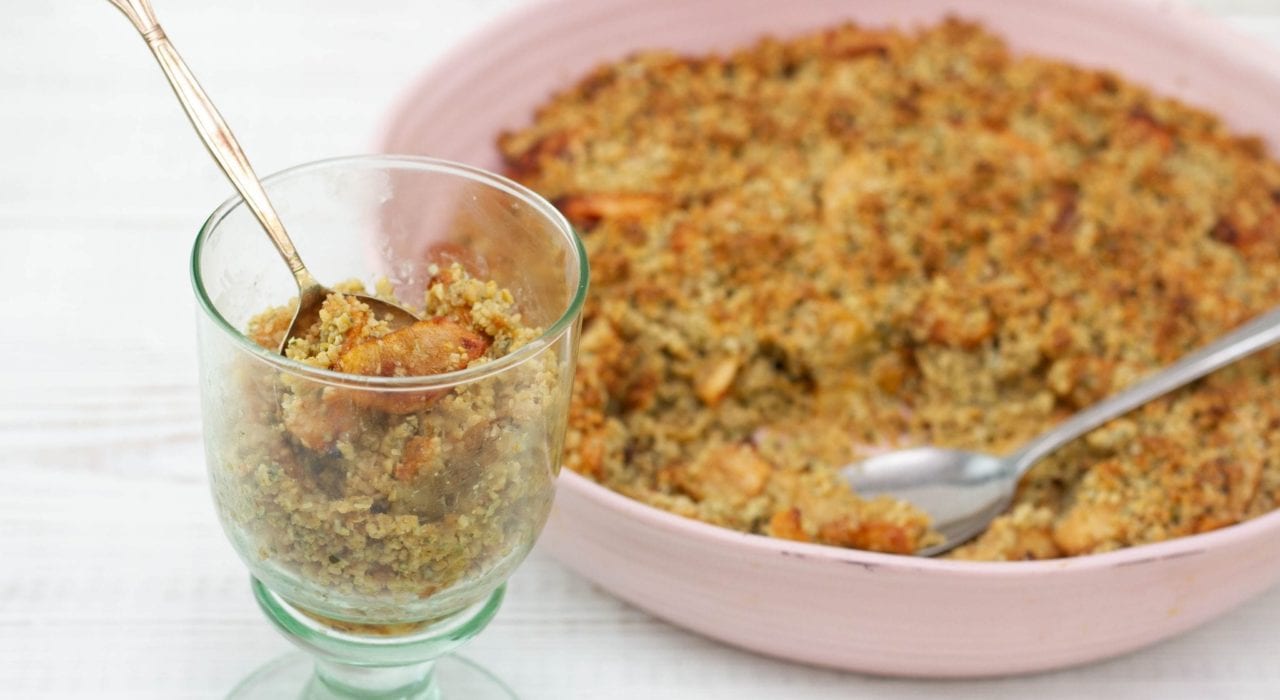 Sugar free apple crumble - healthy apple crisp free from sugar enjoy this vegan apple crumble