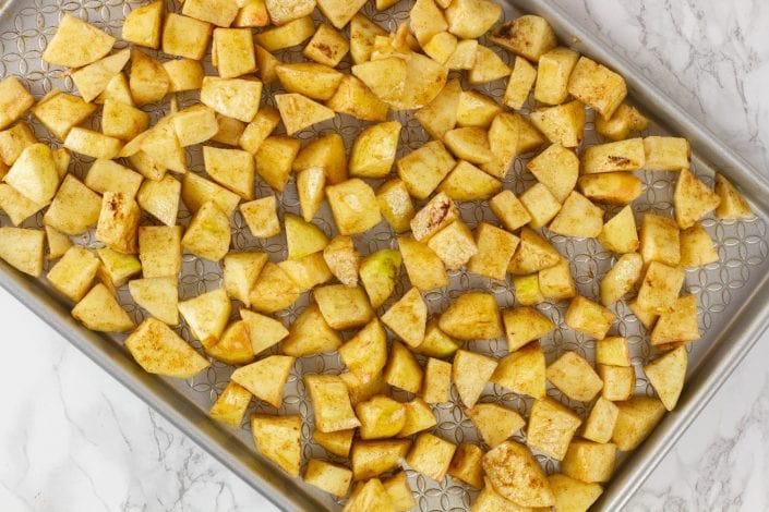 Sugar free apple crumble - healthy apple crisp free from sugar enjoy this vegan apple crumble
