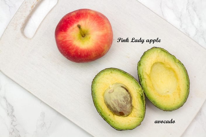 Apple and avocado puree for baby - make this delicious little dish when weaning baby as one of baby's first meals