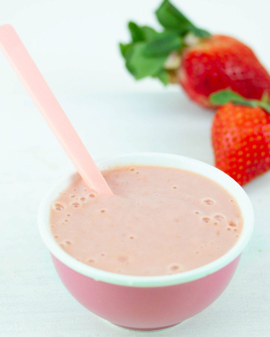Banana and strawberry puree for baby - make this delicious no cook puree for and instant baby weaning breakfast