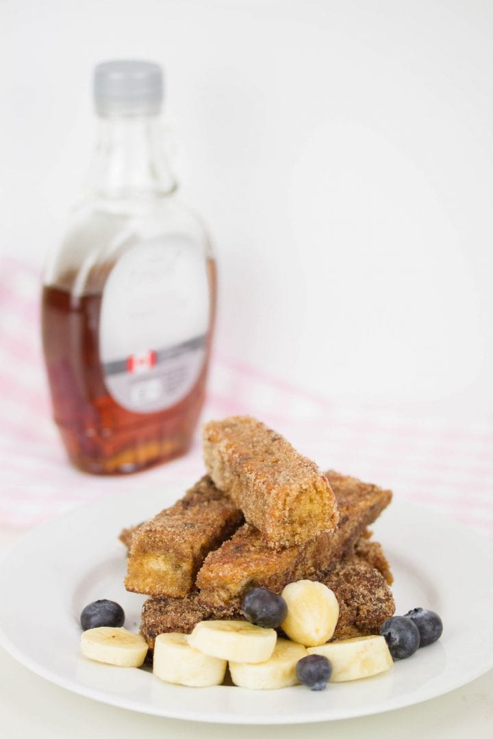 Cinnamon french toast sticks - enjoy these delicious and wholesome french toast sticks as a great family breakfast