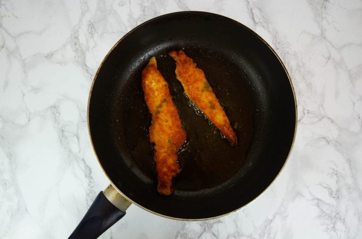 Mini schnitzels - enjoy making these delicious chicken schnitzel escalopes - perfect for family dinners