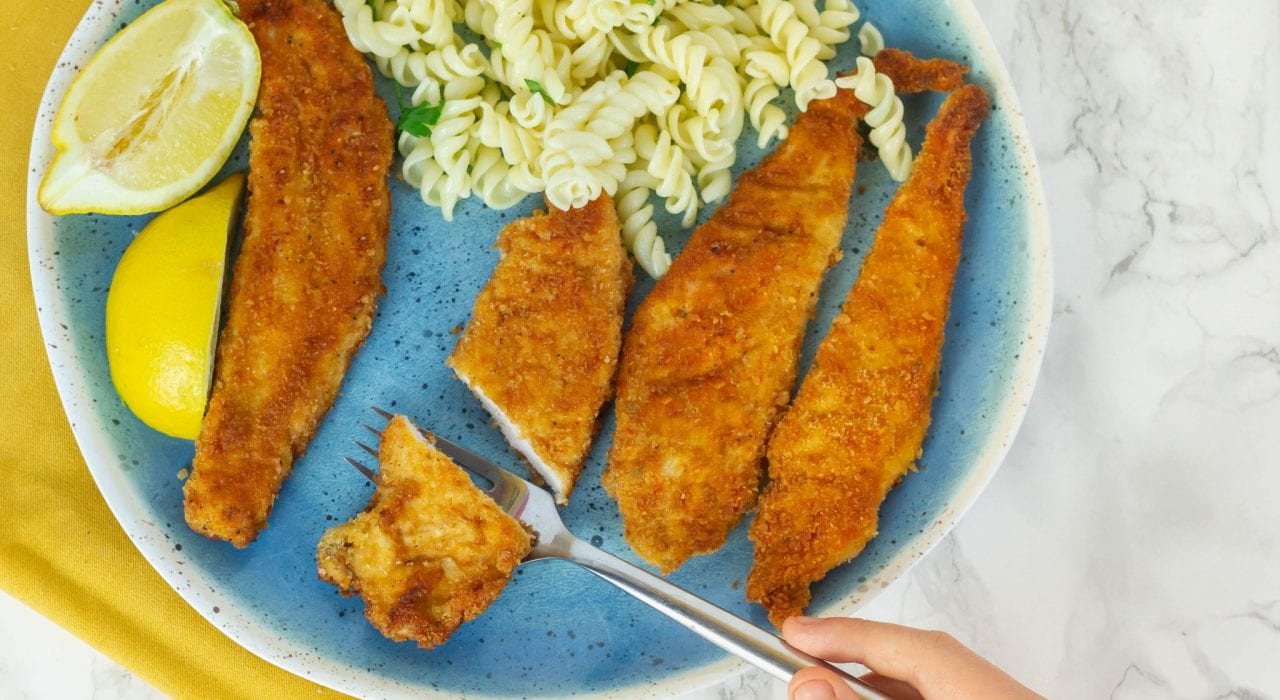 Mini schnitzels - enjoy making these delicious chicken schnitzel escalopes - perfect for family dinners