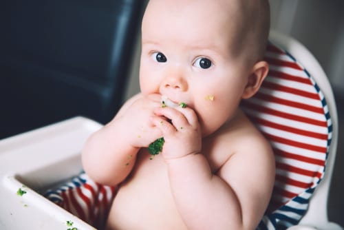 Baby led weaning first foods - check out these top 31 best finger foods for baby to start weaning