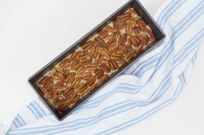 Dairy free banana bread - enjoy this vegan banana bread with is without dairy and without gluten or refined sugars