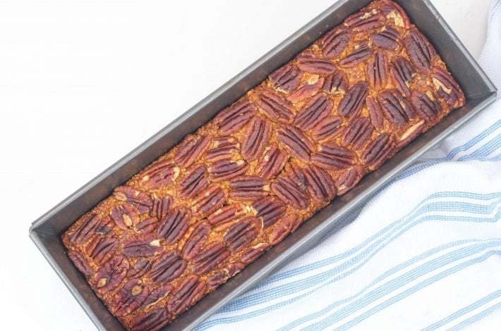 Dairy free banana bread - enjoy this vegan banana bread with is without dairy and without gluten or refined sugars