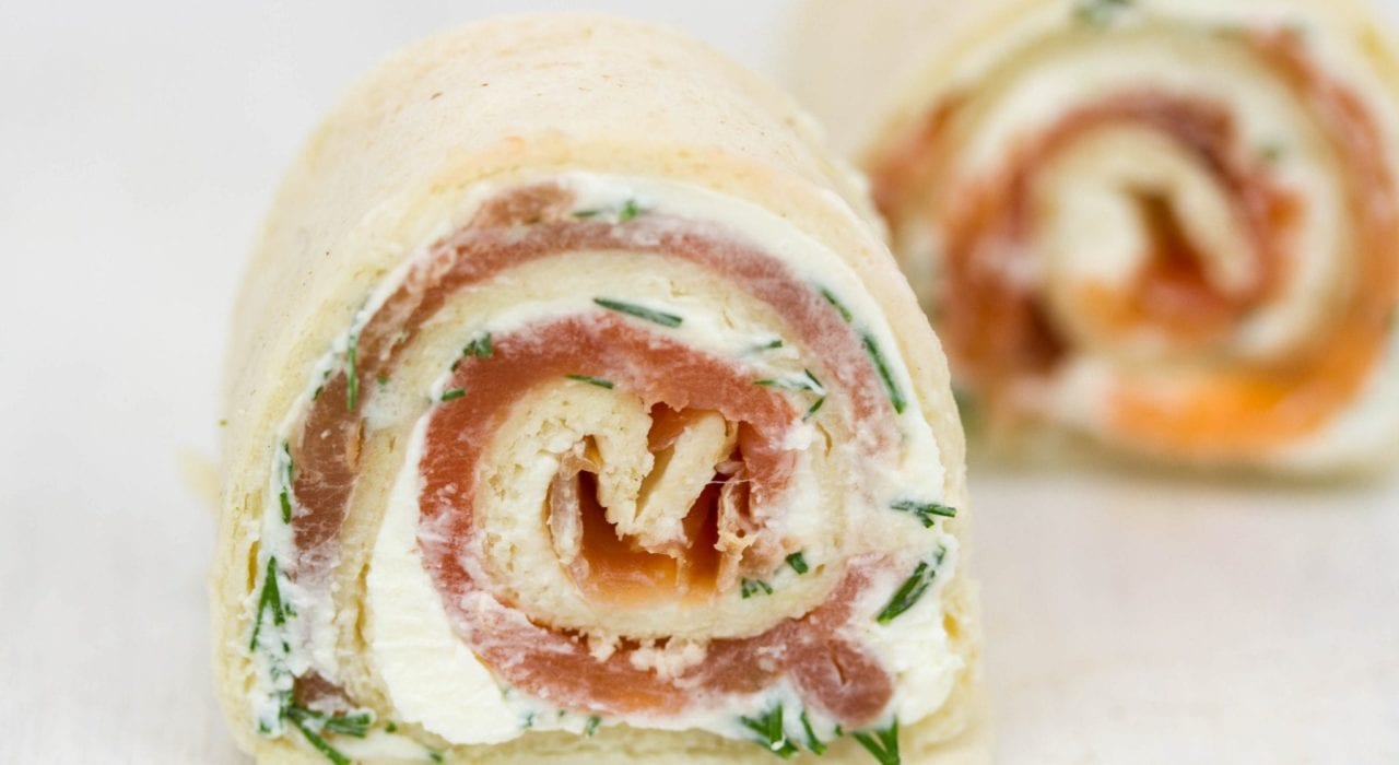 Smoked salmon pinwheels - try these smoked salmon roll ups for quick and easy party food for kids parties