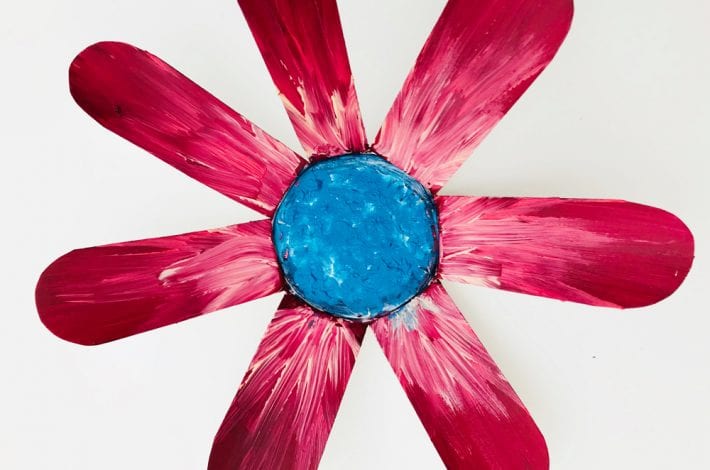 Pretty painted paper cup flowers - try this beautiful spring craft for kids