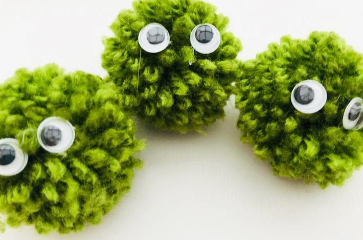 Pom pom peas in a pod - pom pom craft for kids