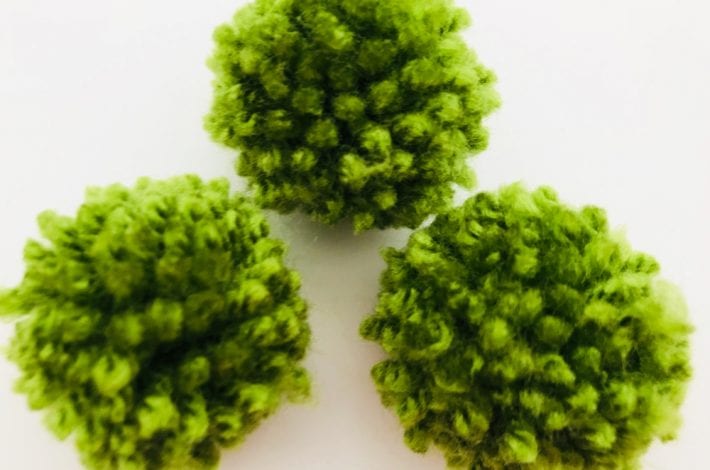 Pom pom peas in a pod - pom pom crafts for kids - enjoy this fun kids craft