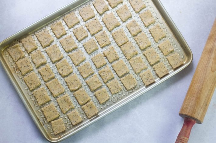 Wholewheat chickpea crackers - wholewheat crackers with oats chick peas and poppy seeds - great for toddler snacks