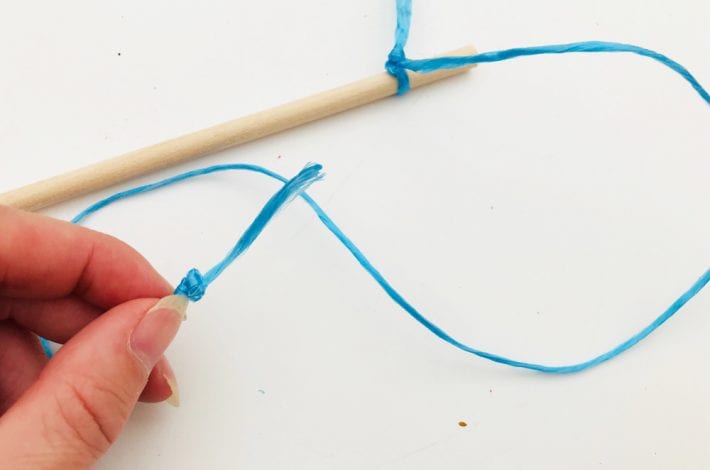 Have fun with phonics with this magnetic phonics fishing game - a great learning game for kids